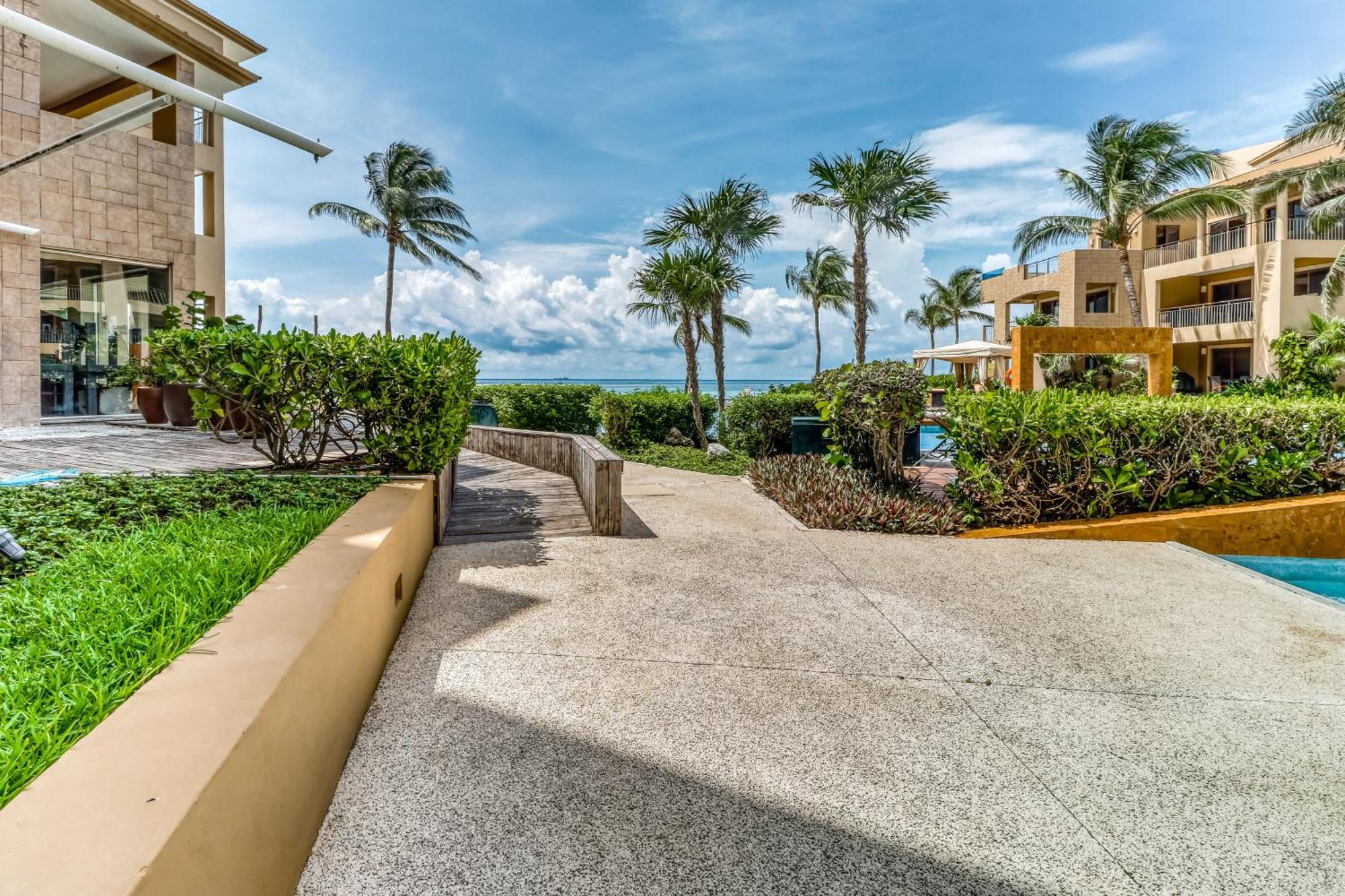 Residences El Faro, Surf 201 Playa del Carmen Exterior foto